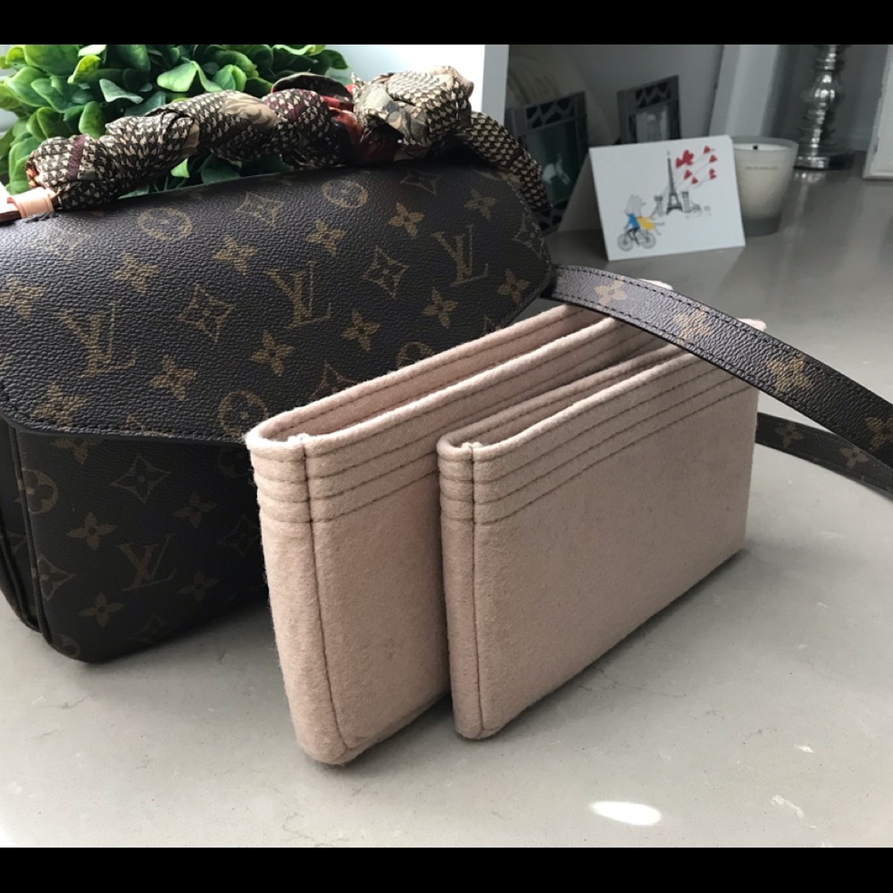Organizer insert for Louis Vuitton Pouchette Metis. Comes with 2